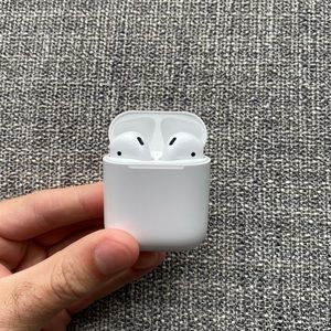 Apple AirPods *like new*